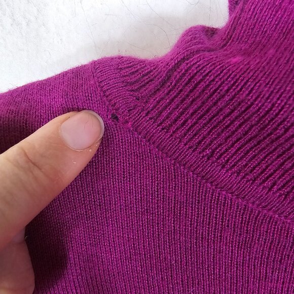 Chicos Fuchsia Turtleneck Sweater XL Sharkbite Hem Drapey Lightweight Layer - Picture 7 of 11